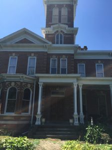 Karbelle-Mansion-Glasgow-Missouri-Front-Entrance